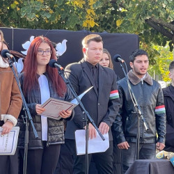 56 os megemlekezes27