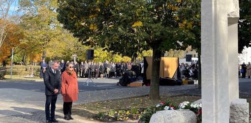 56 os megemlekezes36