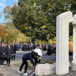 56 os megemlekezes47