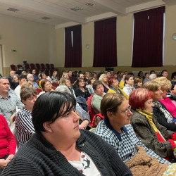 pajtaszinhazi eloadas berettyoujfaluban