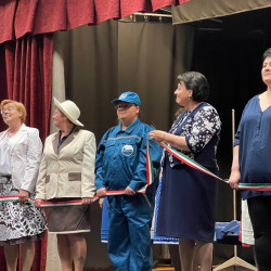 pajtaszinhazi eloadas berettyoujfaluban