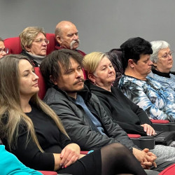 fellobbant a hit langja35