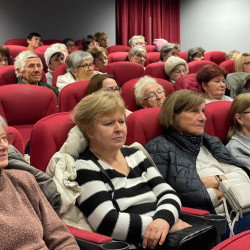 fellobbant a hit langja36