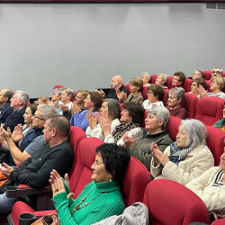 fellobbant a hit langja43