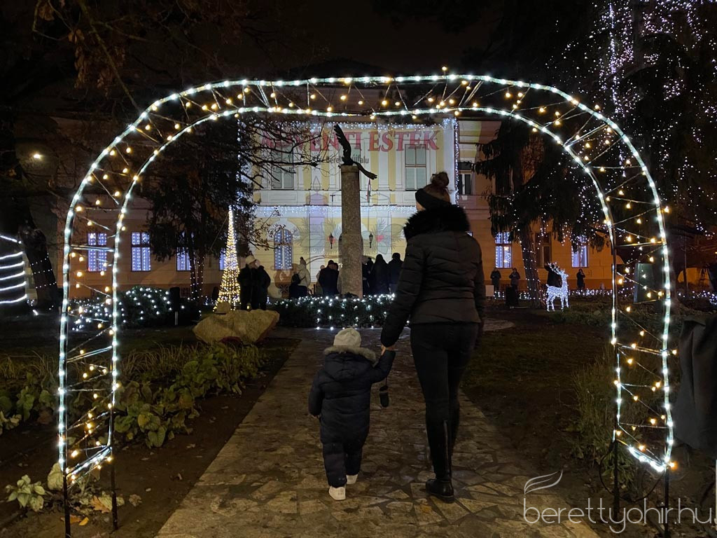 fellobbant a hit langja89 1600 1000 100 wm right bottom 100 berettyohirlogowhitepng