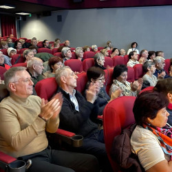 fellobbant a remeny langja06