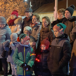 fellobbant a szeretet fenye09