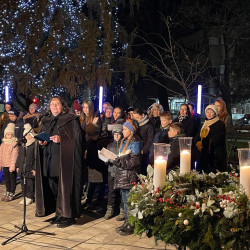 fellobbant a szeretet fenye19