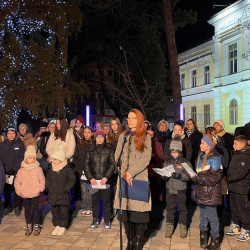 fellobbant a szeretet fenye32