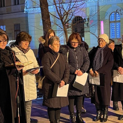 fellobbant az orom langja17