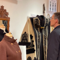 fiatal alkotok biharban