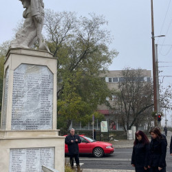 lehullottak a falevelek12