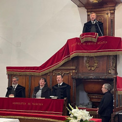 Hálaadó Istentisztelet