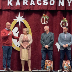 idosek karacsonyi unnepsege82