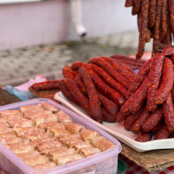 ujra tama termeloi vasar