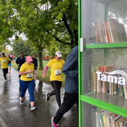 iii. tama varosnapi futas040