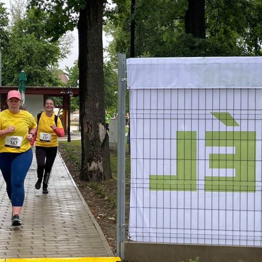 iii. tama varosnapi futas070