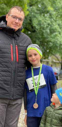 iii. tama varosnapi futas099