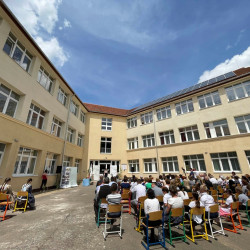 iskolafelujitas mikepercsen62