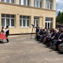 iskolafelujitas mikepercsen76