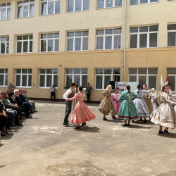 iskolafelujitas mikepercsen87