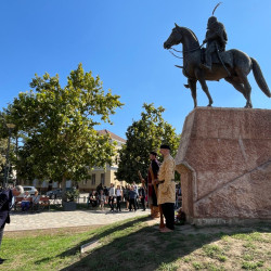 kadar vitezre emlekeztunk27