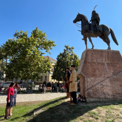 kadar vitezre emlekeztunk29