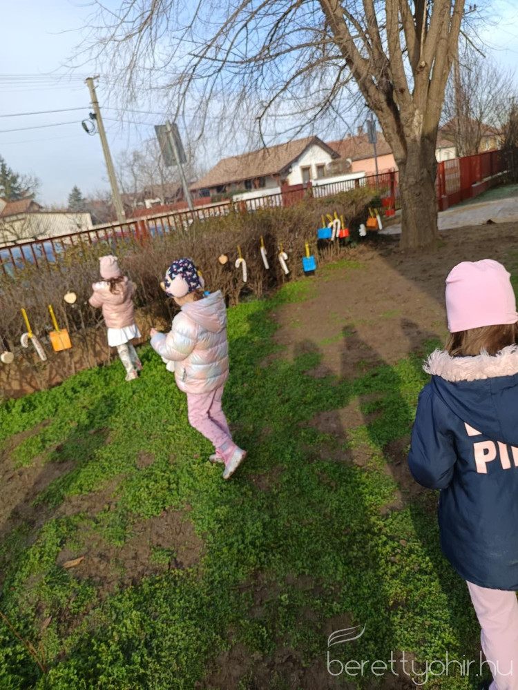 karacsonyvaro projekt02 1600 1000 100 wm right bottom 100 berettyohirlogowhitepng