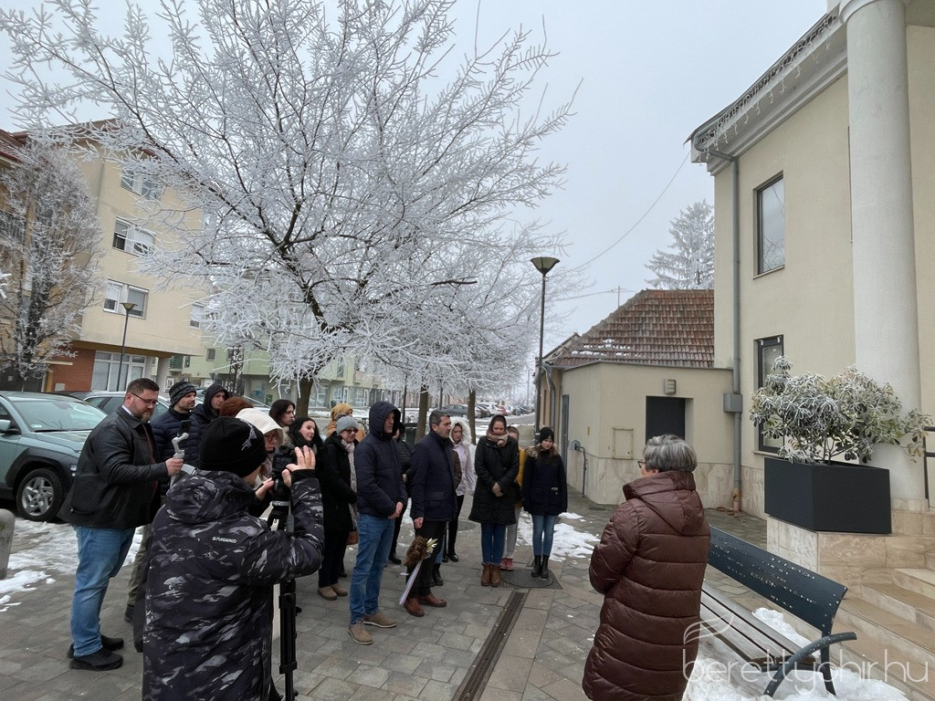 kiadvanybemutato es megemlekezes10 1600 1000 100 wm right bottom 100 berettyohirlogowhitepng