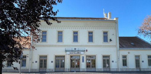 vasutallomas berettyoujfalu15