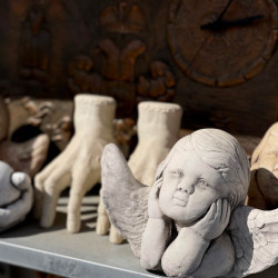 mindent is kereskedes81