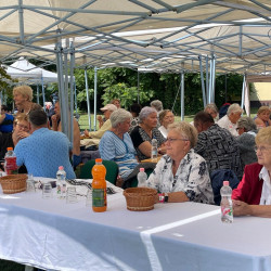 nyugdijas talakozo a bihar termalligetben03