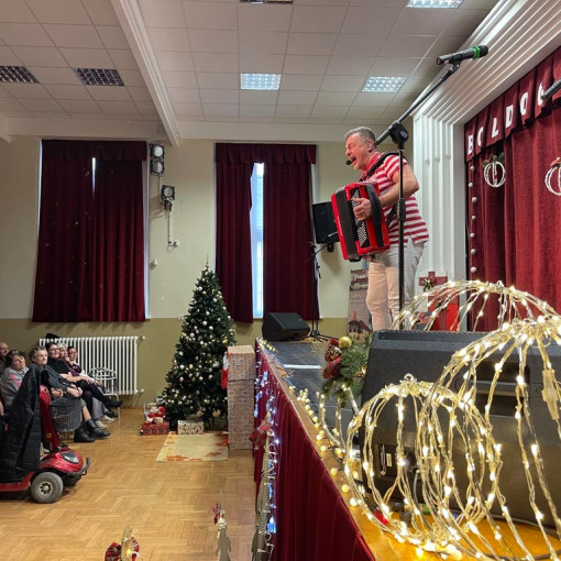 nyugdijasok karacsonyi unnepsege46