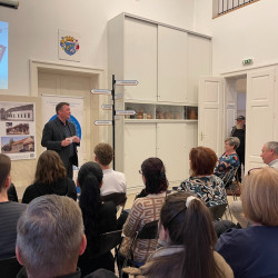 seta a faluvarosban ujratoltve11