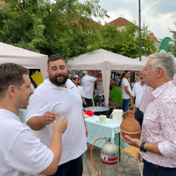 tajak hazak izek 2025