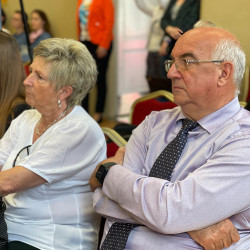 unnepi testuleti ules