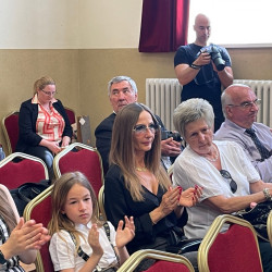 unnepi testuleti ules