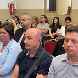 unnepi testuleti ules