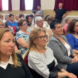 unnepi testuleti ules