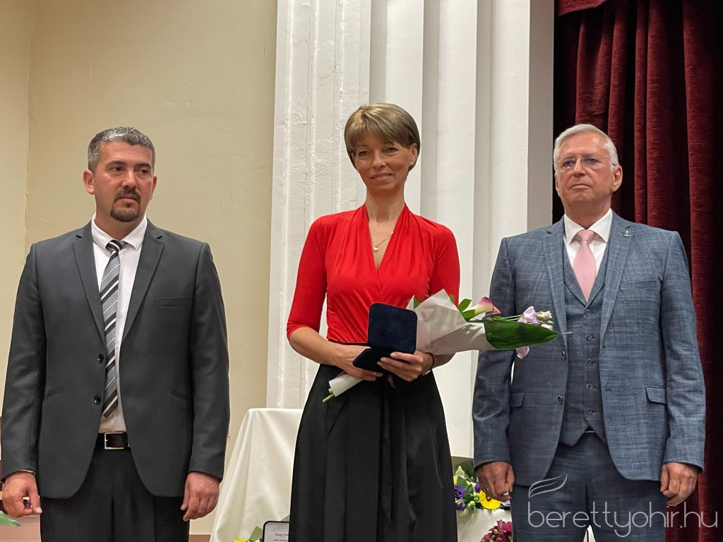 varos napja 2025050 1600 1000 100 wm right bottom 100 berettyohirlogowhitepng