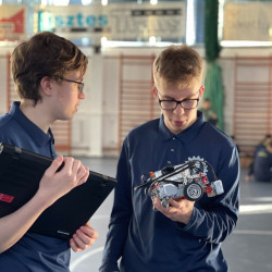 yettel prosuli robotika01