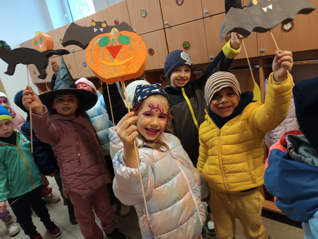 Toklampas fenye az oviban15